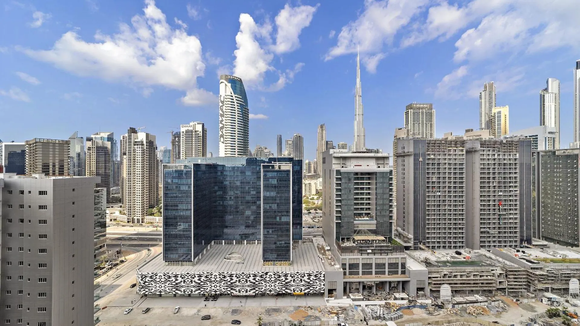 Vayk - Classy And Bright 1 Bd Near Downtown Dubai 0*,