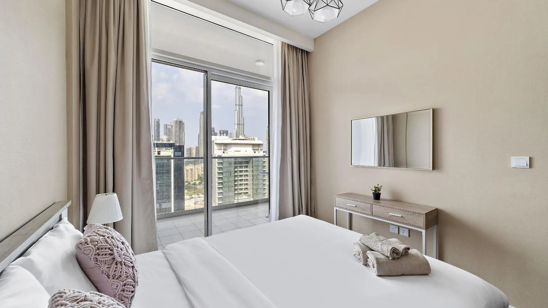 Apartment Vayk - Classy And Bright 1 Bd Near Downtown Dubai
