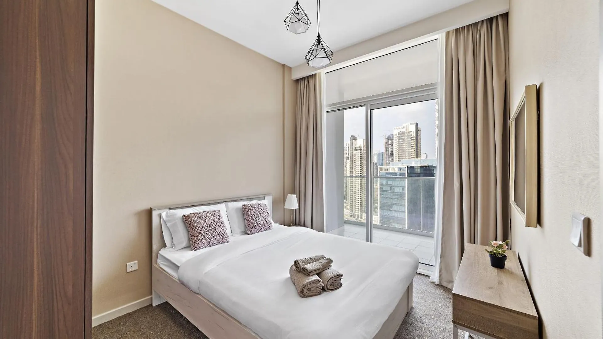 Vayk - Classy And Bright 1 Bd Near Downtown Dubai 0*,  United Arab Emirates